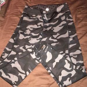 Vineyard Vines leggings